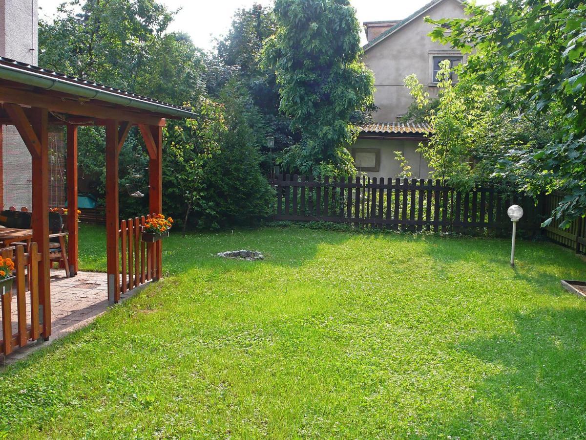 Apartment Hodkovicky By Interhome Prague Extérieur photo